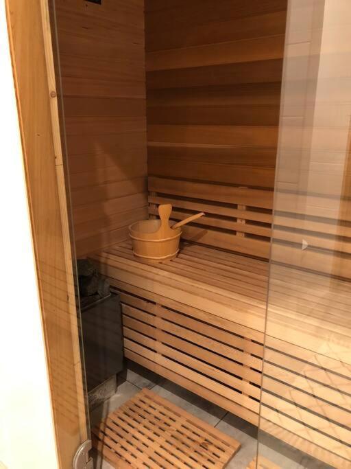 Luxurious Appartement With Sauna And Kitchen In Center Of Dordrecht Eksteriør billede